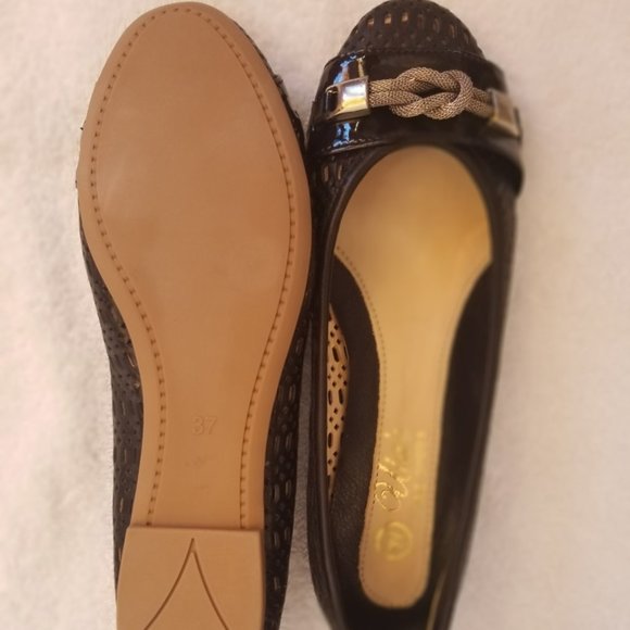 All leather women's flats . European made. - Picture 8 of 12